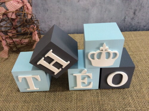 Cubos Decorativos com Coroa 6x6cm