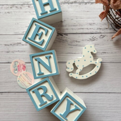 Decoração Bebê - Cubos 6x6cm + Cavalinho de Balaço