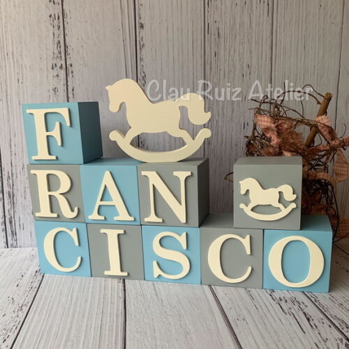 Decoração Bebê - Cubos 6x6cm + Cavalinho de Balaço