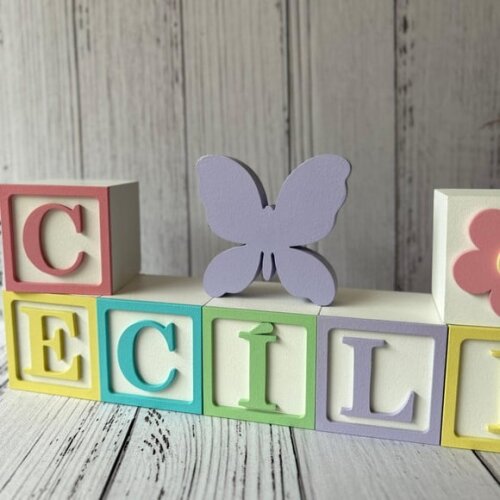Decoração Bebê - Cubos 6x6cm Candy Ts + Borboleta