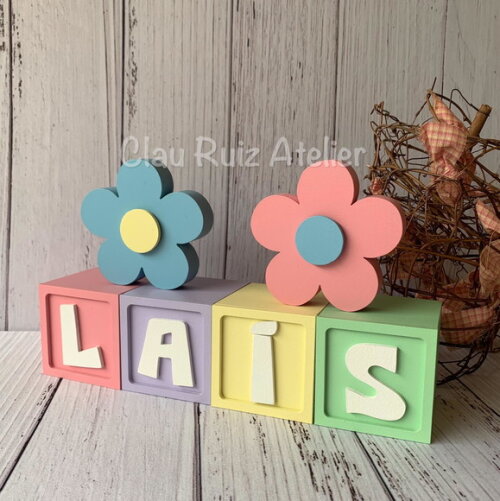 Decoração Bebê - Cubos 6x6cm Candy Ts + Dupla de Flor