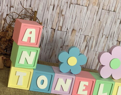 Decoração Bebê - Cubos 6x6cm Candy Ts + Dupla de Flor