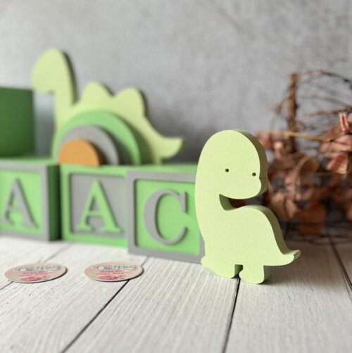 Dinossauro -arco Iris e Cubos 8x8cm - Decoração Bebê