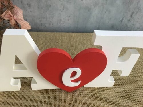 Iniciais com Coração PAPAI MAMÃE E FILHINHO
