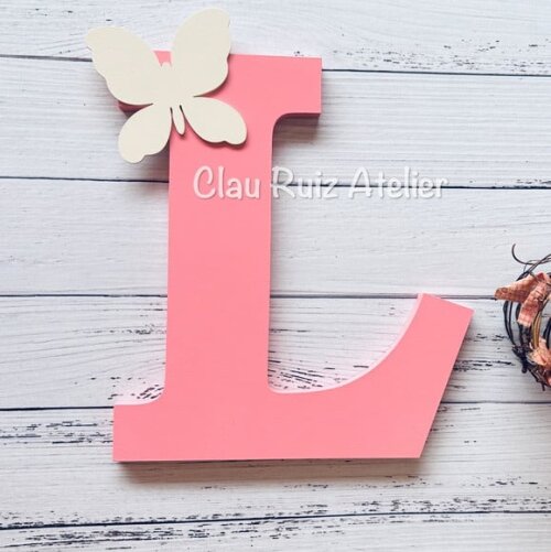 Iniciais em Mdf-30cm com Borboleta Aplique - Decoração Bebê