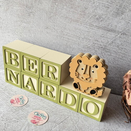 Kit Safari Cubos Personalizados 6x6cm + Leão Decoração Bebê