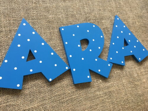 Letras de MDF - GALINHA PINTADINHA