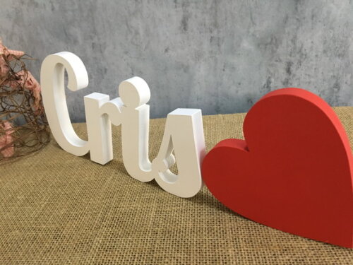 Letras de MDF -Nomes + coração