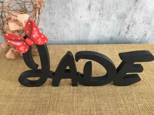 MINNIE - Letras Disney