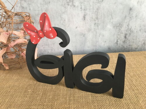 MINNIE - Letras Disney