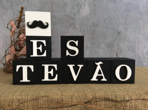 Cubos Decorativos Personalizados com  Nome do Bebê em MDF - Tema Mustache