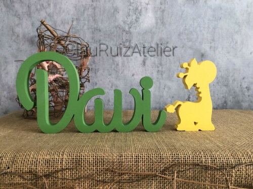 Nomes de Mesa Em MDF Letras Cursivas + Girafa