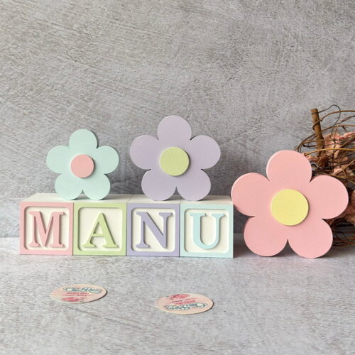 Tons Pastel Cubos 6x6cm e Trio de Flor Decoração Bebê