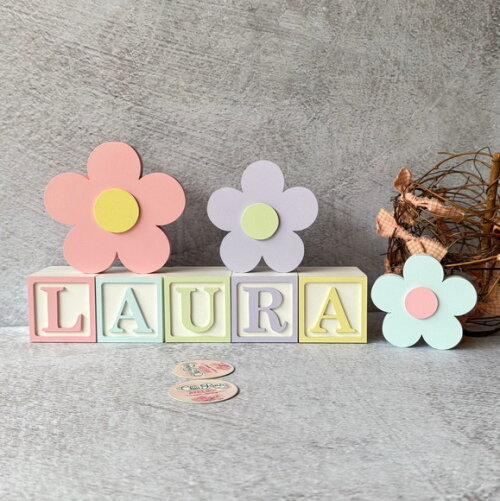 Tons Pastel Cubos 6x6cm e Trio de Flor Decoração Bebê