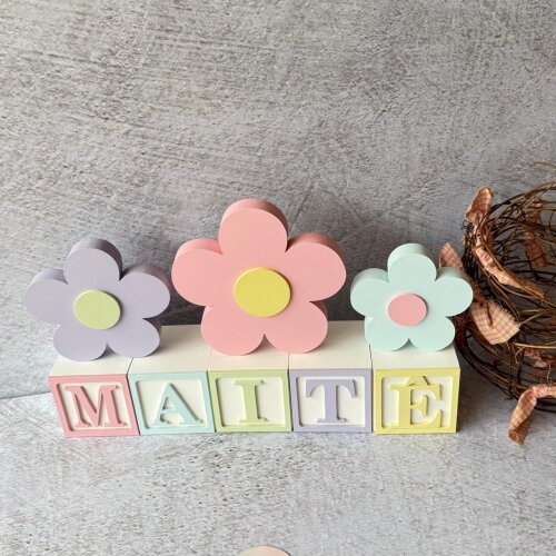 Cubos Decorativos Personalizados 6x6 cm com Trio de Flores em MDF