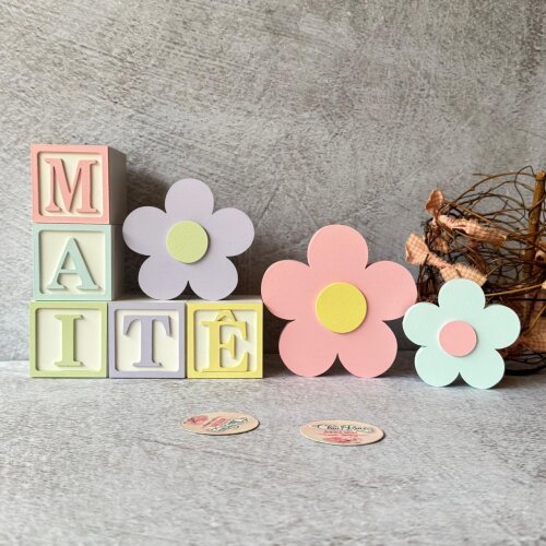 Cubos Decorativos Personalizados 6x6 cm com Trio de Flores em MDF