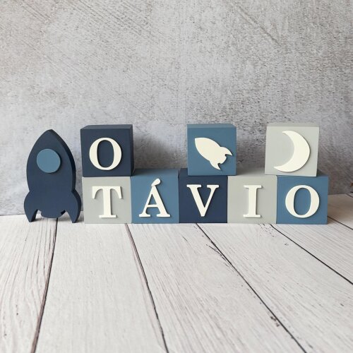 Cubos Decorativos Astronauta 8x8 cm Personalizados com Nome – Kit 9 Cubos em MDF + Foguete