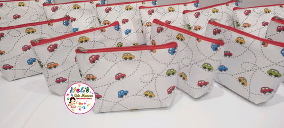 Necessaire personalizada Carrinhos