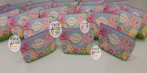 Necessarie personalizada Jardim encantado
