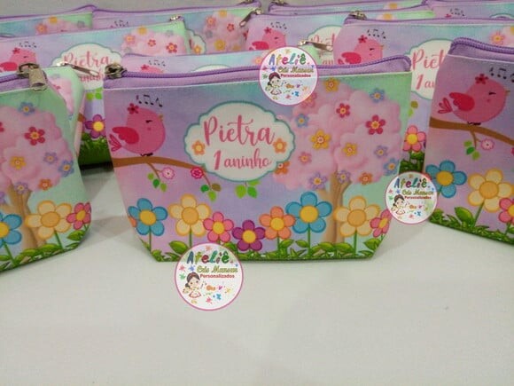 Necessarie personalizada Jardim encantado