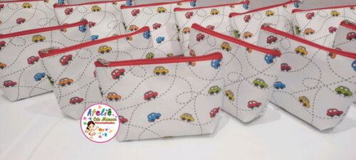 Necessaire personalizada Carrinhos