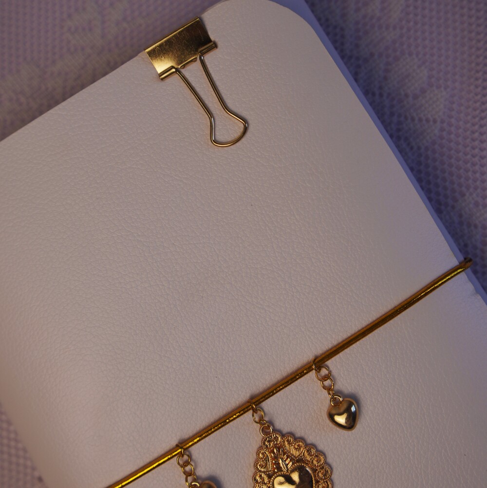 Journal Branco e Dourado