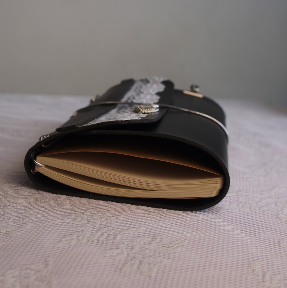 Journal Preto e Prateado