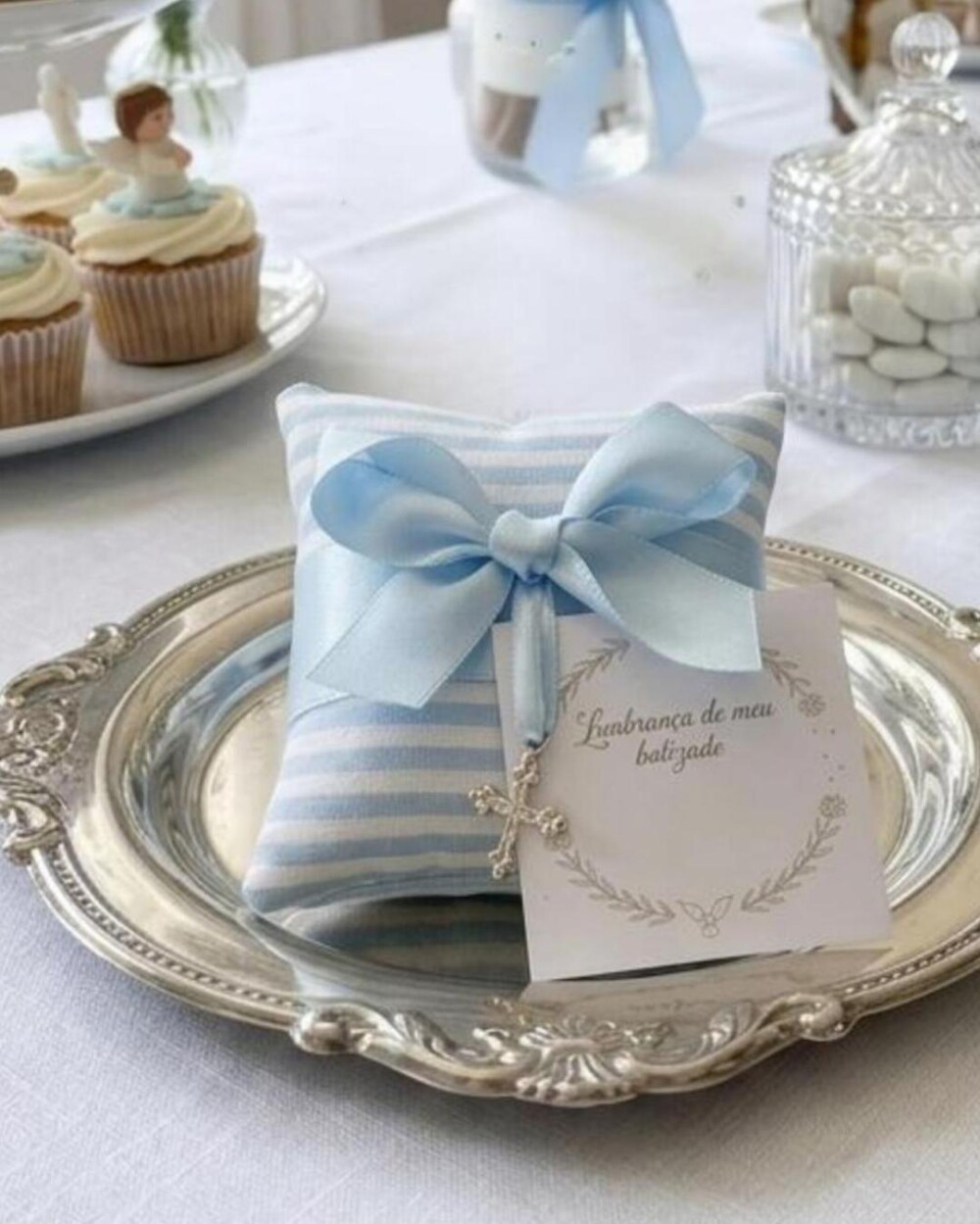 Lembrancinha de batizado com tag personalizada kit 15 lembrancinh