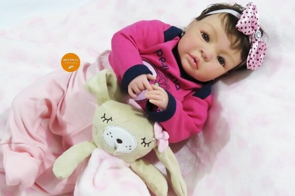 Bebê Reborn Menina com Detalhes Reais Recém Nascida