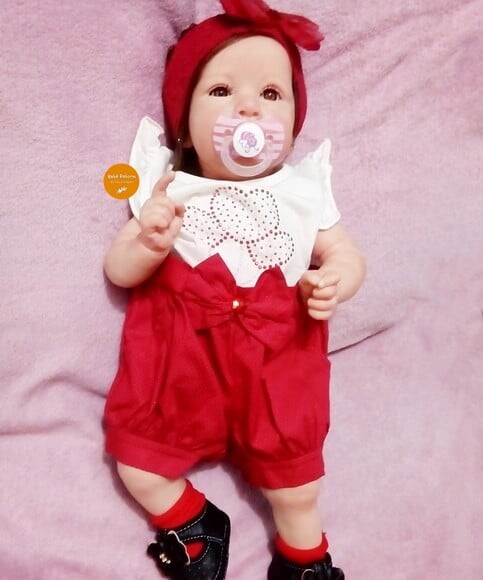 Bebê Reborn Menina Detalhes Reais Bebê Muito Fofa Siliconada