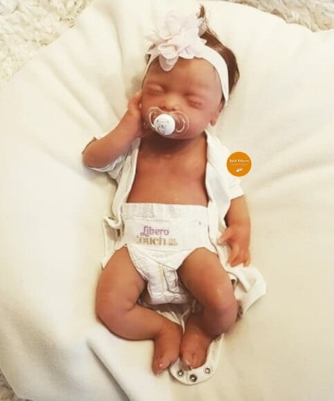 Bebê Reborn Menina Detalhes Reais Toda em Silicone Sólido