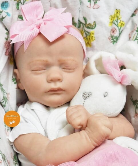Bebê Reborn Menina em Promoção Lindo Enxoval e Acessórios