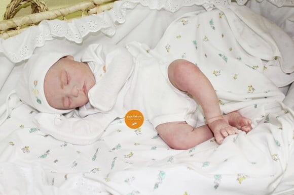 Bebê Reborn Menina Fofucha Linda e Realista Bebê em Oferta