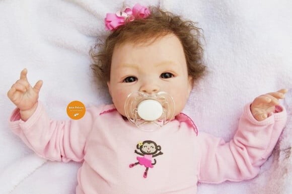 Bebê Reborn Menina Parece de Verdade Bebê Linda e Muito Fofa