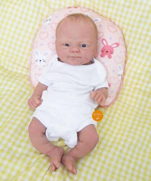 Bebê Reborn Menina Parece de Verdade Toda em Silicone Sólido
