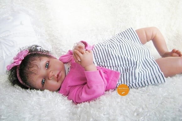 Bebê Reborn Menina Realista Bebê Reborn Negra com Enxoval