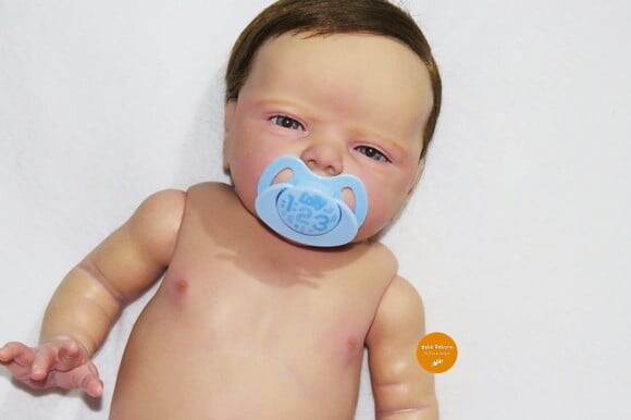 Bebê Reborn Menino Articulável Siliconado Lindo e Realista