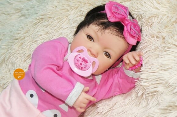 Boneca Bebê Reborn Menina Detalhes Reais Linda com Enxoval
