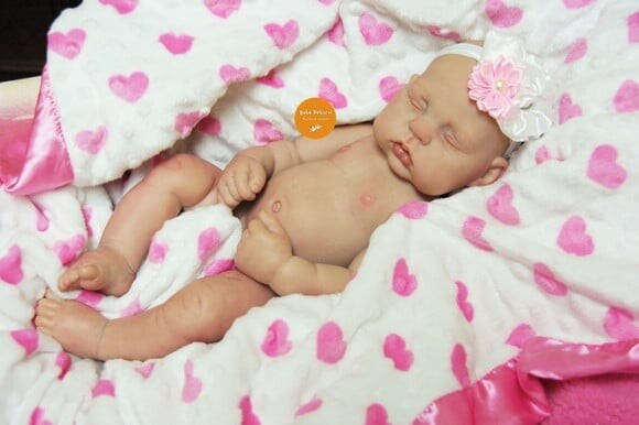 Boneca Bebê Reborn Menina com Chupeta Bebê em Promoção