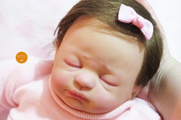 Boneca Bebê Reborn Menina Detalhes Reais Membros Siliconado
