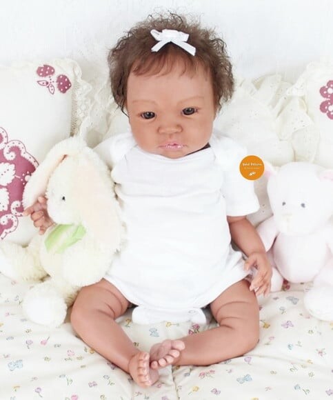 Boneca Bebê Reborn Menina Negra Linda Parece de Verdade