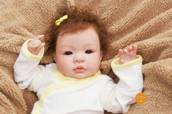 Boneca Bebê Reborn Menina Princesinha Realista com Enxoval