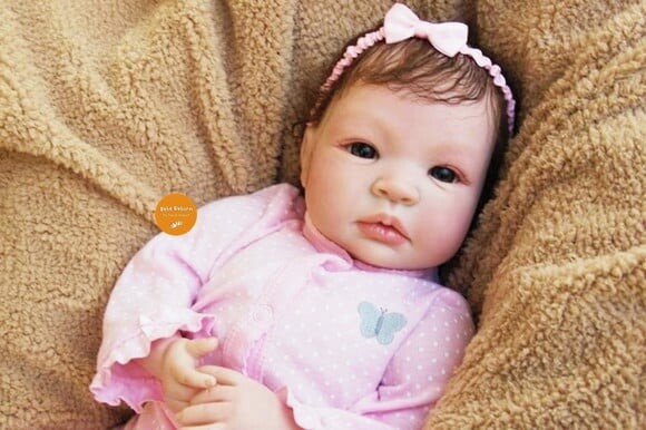 Boneca Bebê Reborn Menina Realista Barato Super Promoção