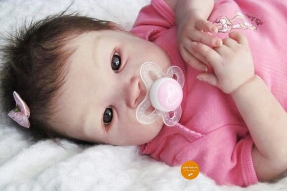 Boneca Bebê Reborn Menina Realista Lindíssima em Promoção