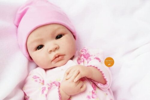 Bebê Reborn Menina Bebê Mais Realista com Detalhes Reais