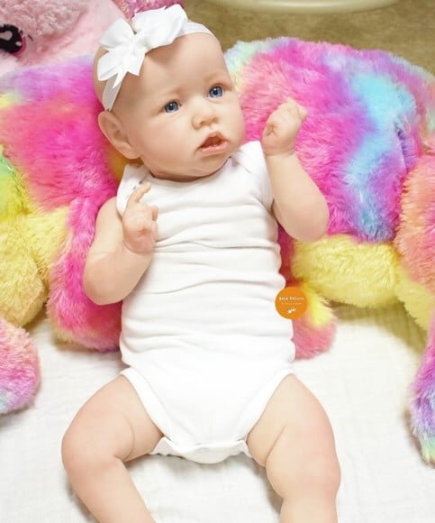 Bebê Reborn Menina com Chupeta Muito Linda Parece de Verdade