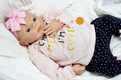 Bebê Reborn Menina Especial Síndrome de Down Muito Fofa