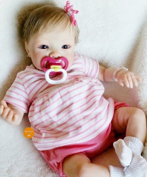 Bebê Reborn Menina Parece de Verdade Membros Siliconado