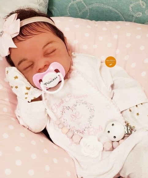 Bebê Reborn Menina Parece de Verdade Toda em Silicone Sólido