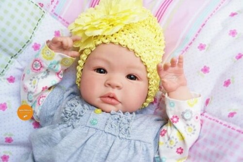 Bebê Reborn Menina Super Fofa e Realista em Promoção
